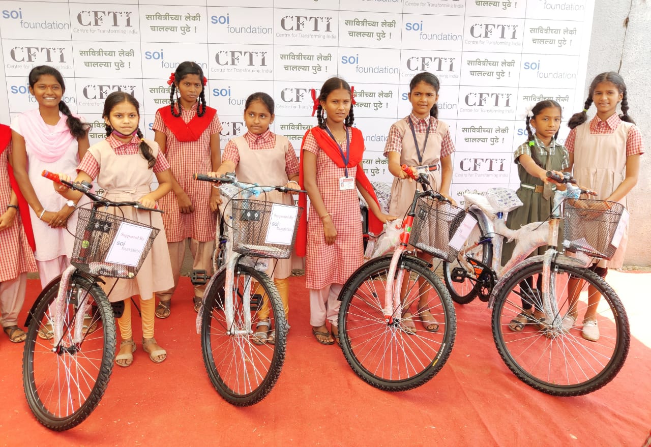 CFTI joins hands with the Soi foundation to distribute bicycles to underprivileged female students